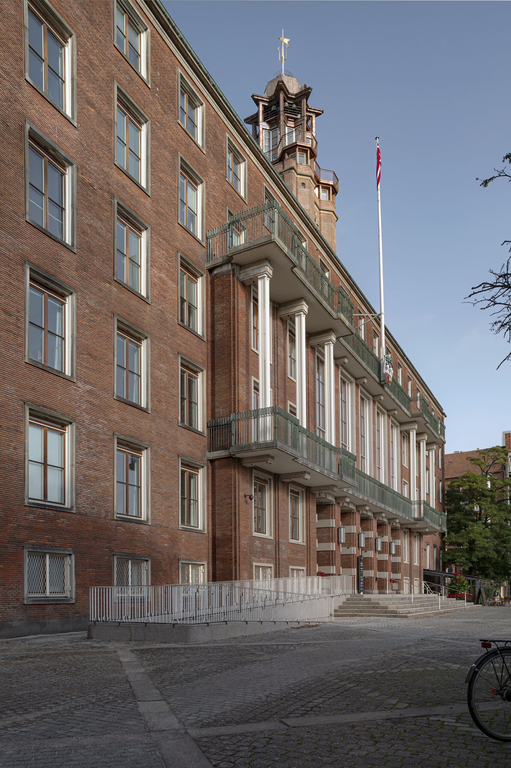 18-88-FRB-Raadhus-foto-01